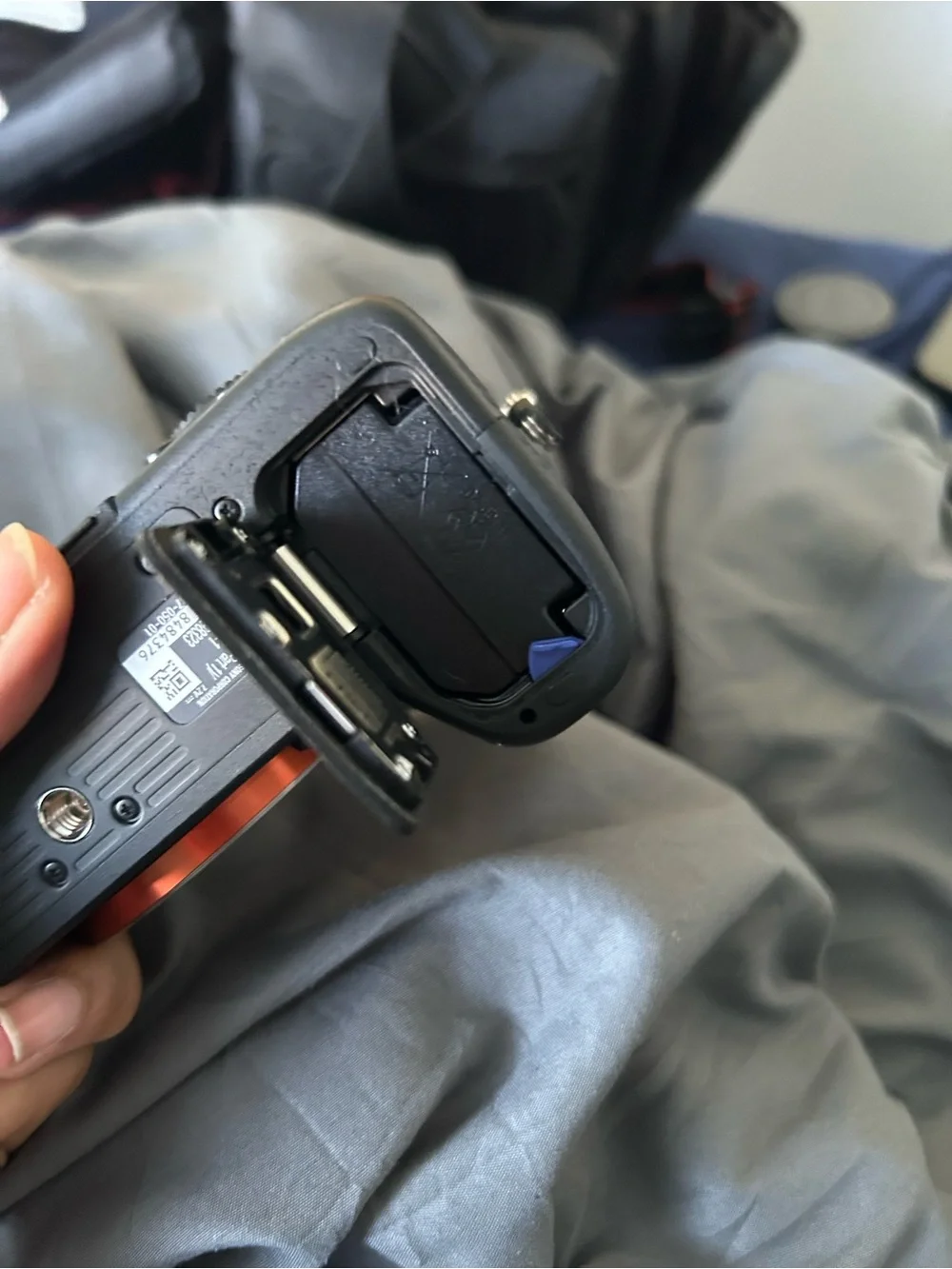 Sony Black Mirrorless Camera with FE 28-70mm Lens